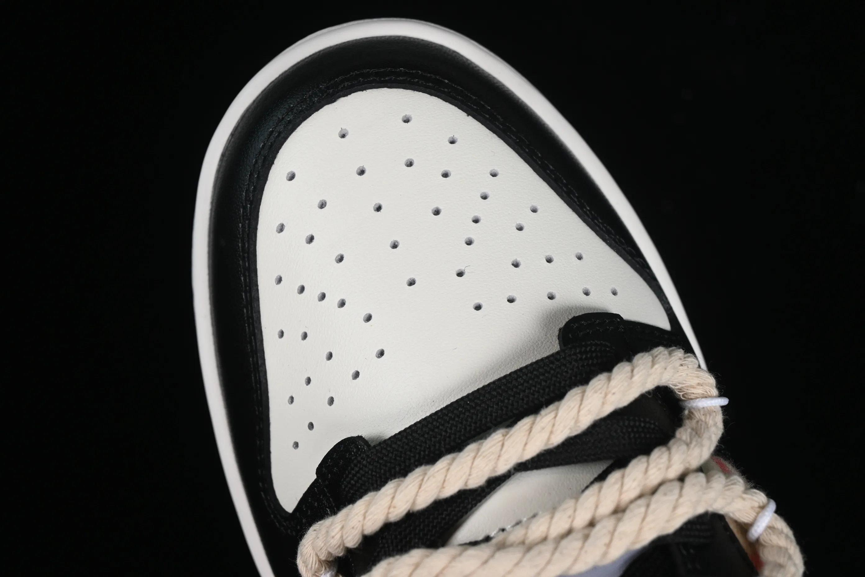 All categories Nk SB Dunk series Nk SB Dunk Low low-top sneakers Nk Dunk Low Fire Heart Scottish distressed panda beige SB deconstructed strap low-top casual sneakers DD1391-100